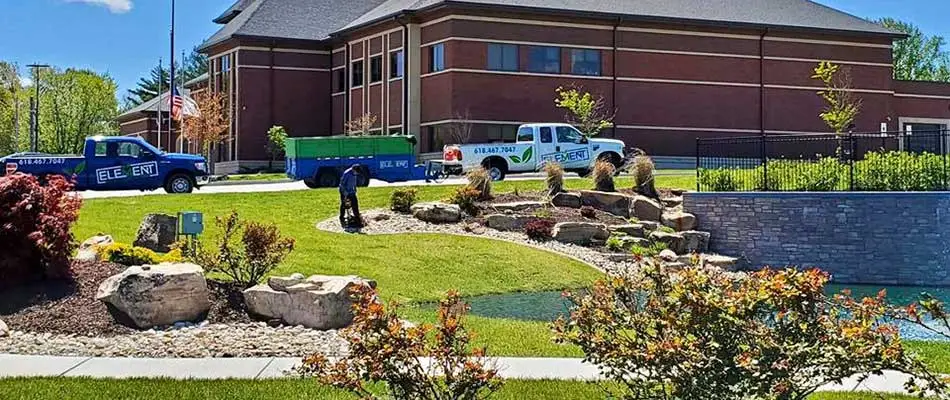 Commercial grounds maintenance services in Glen Carbon, Illinois.
