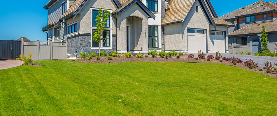 Home in Glen Carbon, IL with regular lawn care services.